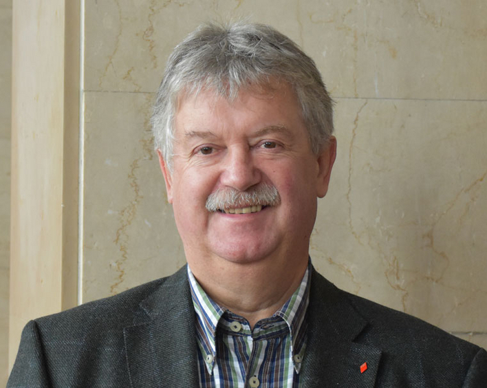 Eugen Roth. Foto: Paulinus/Schött
