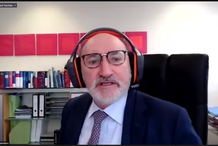 Hans-Peter Dannhorn, externer Berater für die Neukonzeption der evangelischen Publizistik und Öffentlichkeitsarbeit der Landeskirche. 