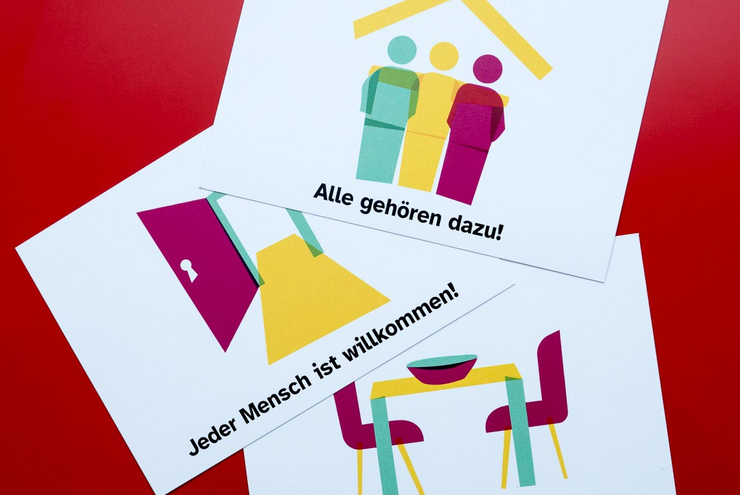 Postkarten mit wichtigen Forderungen der Gleichstellung.