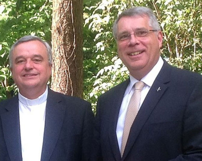Bischof Karl-Heinz Wiesemann (links) und Kirchenpräsident Christian Schad.