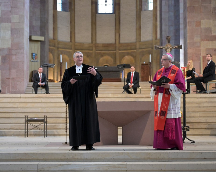 Archivbild Bischof Karl-Heinz Wiesemann und Kirchenpräsident Christian Schad. Foto: lk.