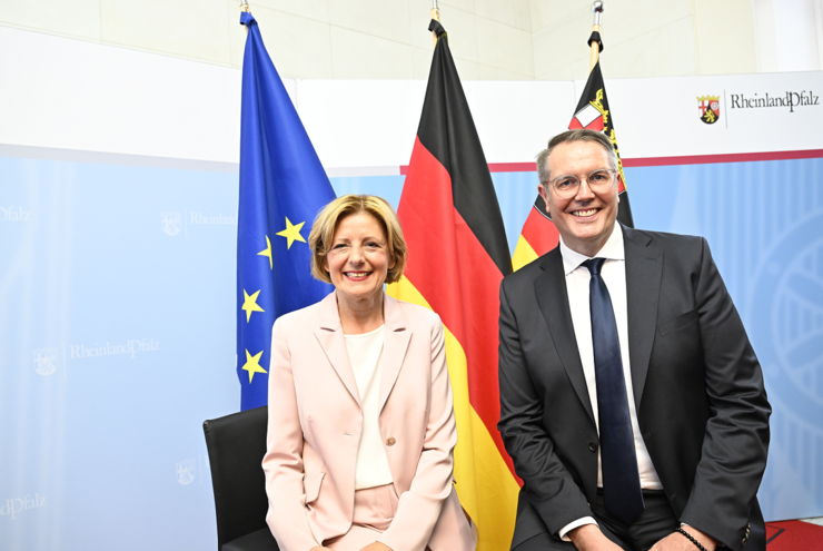 Ministerpräsidentin Malu Dreyer und ihr Nachfolger Alexander Schweitzer. Foto: © Staatskanzlei RLP / Pulkowski