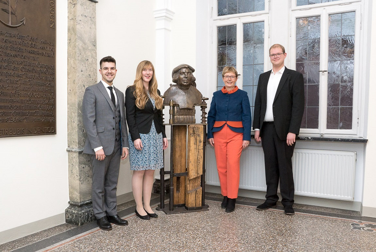 v.l.n.r. Julian Kiefhaber, Lara Lösch, Oberkirchenrätin Marianne Wagner, Julian Kraul, Foto: lk/wagner