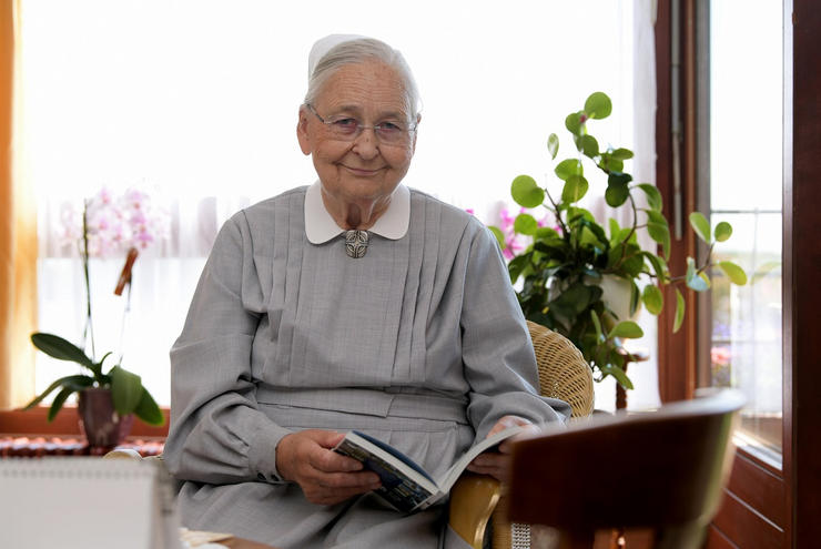 Oberin i. R. Sr. Elfriede Brassat. Foto: Diakonissen Speyer / Archivfoto