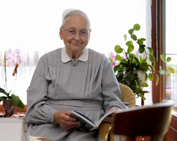 Oberin i. R. Sr. Elfriede Brassat. Foto: Diakonissen Speyer / Archivfoto