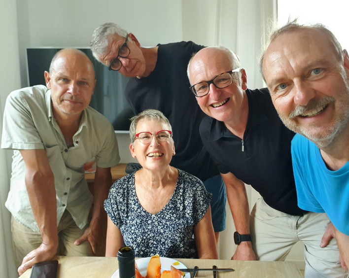 Entspannte Gesichter am Abend des Ruhetags:  (vlnr) Stefan Walter, Hans Hebart, Sabine Kappeler, Friedrich Schmidt-Roscher, Arnd Götzelmann (Foto: Arnd Götzelmann)