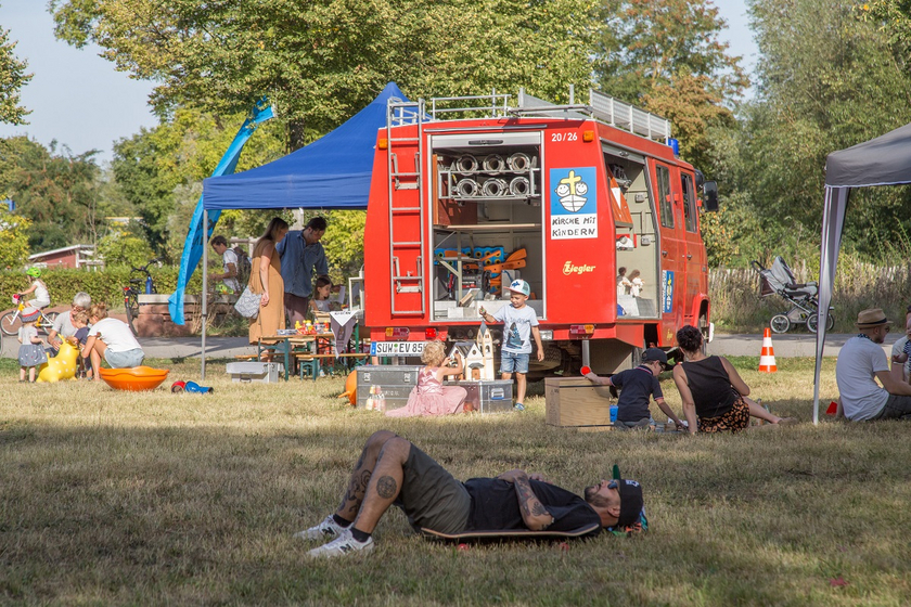 Alles an Bord für Kirche mit Kindern. Das überzeugte auch die Jury für den Andere-Zeiten-Innovationspreis. Foto: lk/Mendling Alles an Bord für Kirche mit Kindern. Das überzeugte auch die Jury für den Andere-Zeiten-Innovationspreis. Foto: lk/Mendling