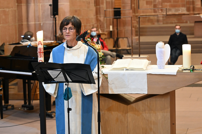 Kindergottesdienstpfarrerin Urd Rust beim Abschiedsgottesdienst in der Kaiserslauterer Stiftskirche. Foto: lk/Rummel Kindergottesdienstpfarrerin Urd Rust beim Abschiedsgottesdienst in der Kaiserslauterer Stiftskirche. Foto: lk/Rummel