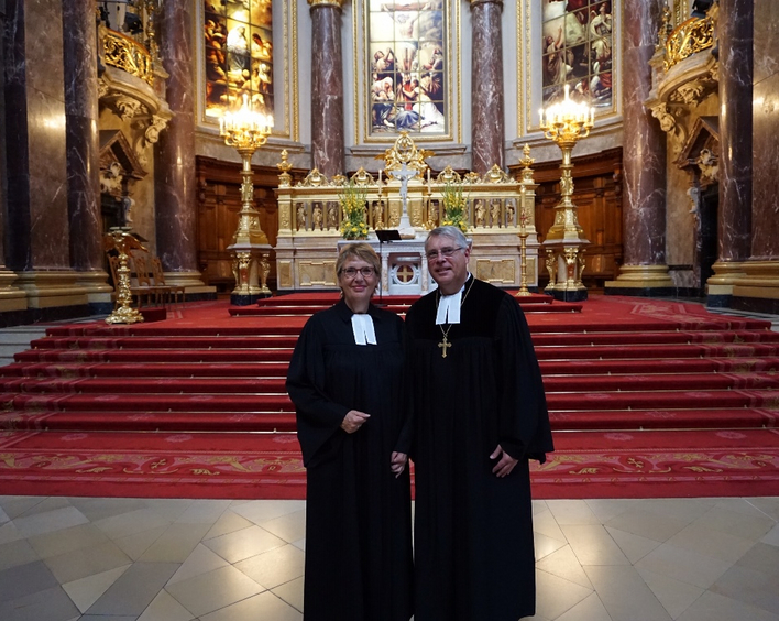 Dompredigerin Petra Zimmermann und Kirchenpräsident Christian Schad.