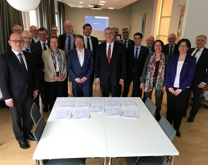 Spitzentreffen in Mainz: Vertreter der Kirchen und des Handwerks aus Rheinland-Pfalz.