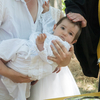 Familien folgten gerne der Einladung zum Tauffest. Hier wird die kleine Johanna getauft. Foto: lk/Wagner
