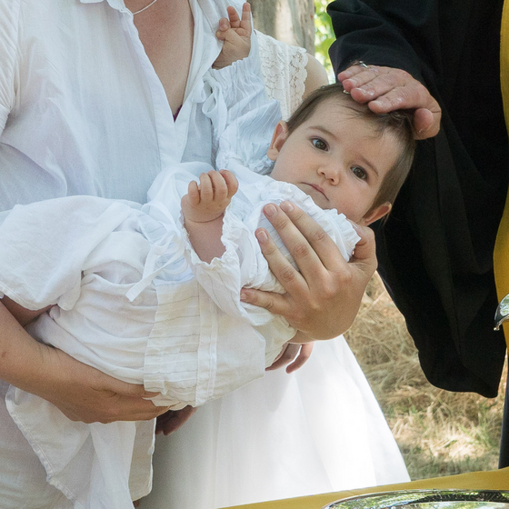 Familien folgten gerne der Einladung zum Tauffest. Hier wird die kleine Johanna getauft. Foto: lk/Wagner Familien folgten gerne der Einladung zum Tauffest. Hier wird die kleine Johanna getauft. Foto: lk/Wagner