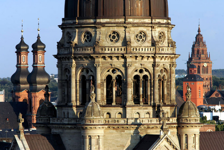 Die "Nacht der Freiheit" beginnt in der Christuskirche. Foto: © Landeshauptstadt Main