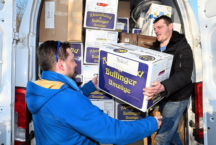 Einen ersten Hilfstransport schickte der Arbeitskreis Ukraine-Pfalz wenige Wochen nach Kriegsausbruch in Richtung Ukraine. Foto: lk/Linzmeier-Mehn