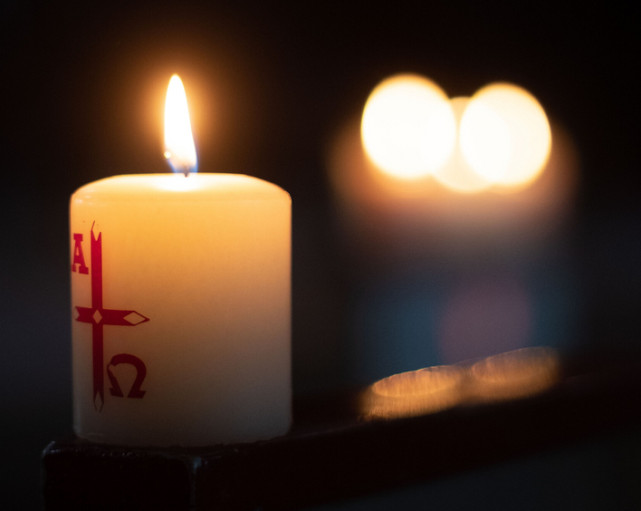 "...und lasse mir die Hoffnung auf Leben nicht nehmen": Der Weg durchs Kreuz führt ins Leben. Bild: FUNDUS