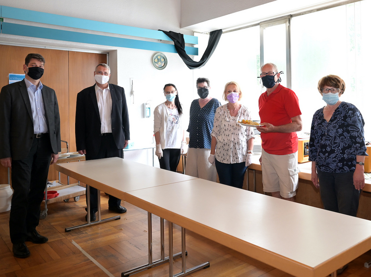 Markus Jäckle, Christian Schad, Barbara Harfenmeister, Monika Ahnert, Angelika Dick, Franz Dennhard, Gisela Deffert (vlnr). Foto: lk/Landry Markus Jäckle, Christian Schad, Barbara Harfenmeister, Monika Ahnert, Angelika Dick, Franz Dennhard, Gisela Deffert (vlnr). Foto: lk/Landry