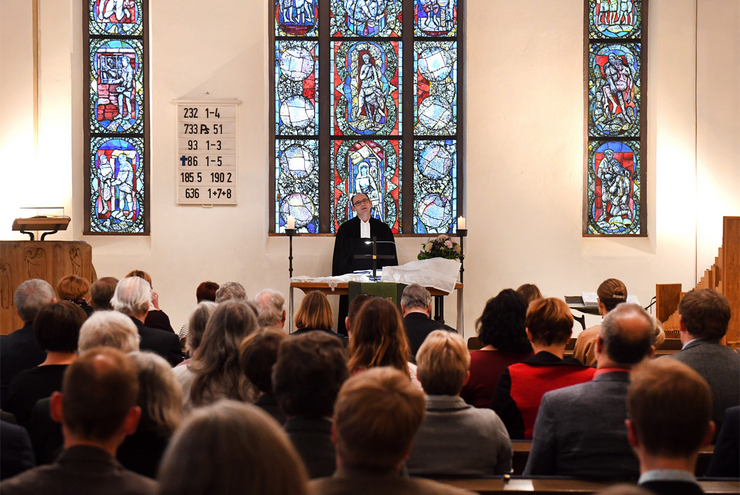 Eröffnungsgottesdienst in der Kapelle des Diakonissen-Mutterhauses. Die Predigt hielt Dekan Dietmar Zoller. Foto: Landry