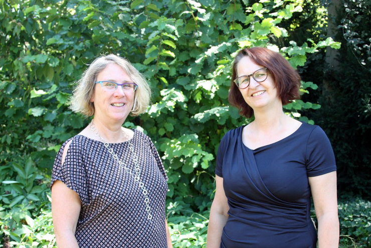 Geschlechtergerechtigkeit als Lebensthema: Annette Heinemeyer (l.), aktuelle Gleichstellungsbeauftragte, und ihre Vorgängerin, Belinda Spitz-Jöst.