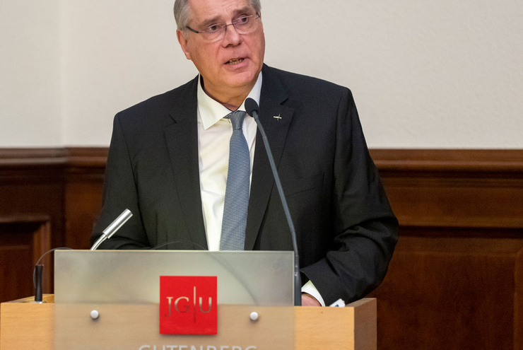 Kirchenpräsident Christian Schad hat die Ehrendoktorwürde der Universität Mainz erhalten. Foto: ©Stefan F. Sämmer, JGU 