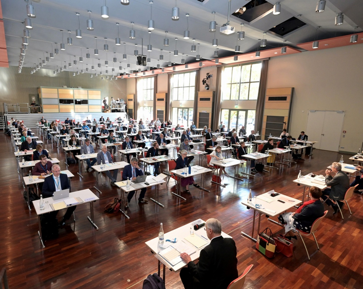 Synode unter Corona-Bedingungen: Archivbild vom September 2020 in Speyer.