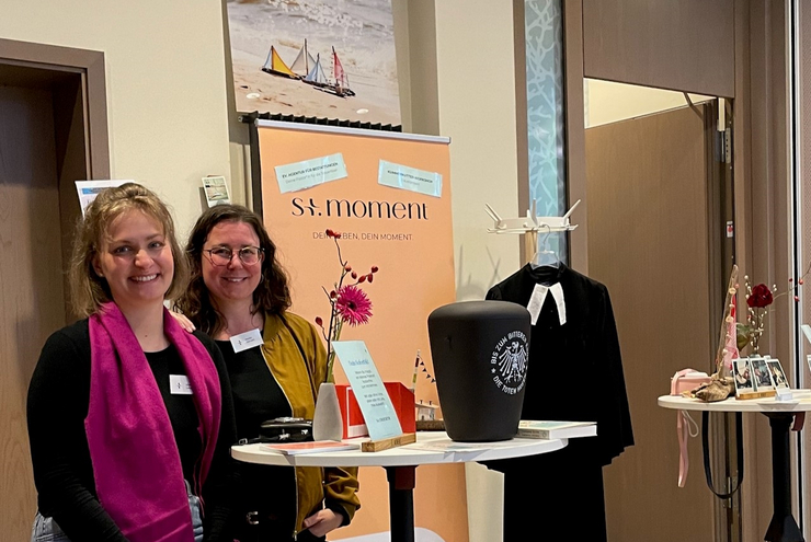Heilige Momente im Leben begleiten: Dafür steht das Team von st.moment. Foto: privat