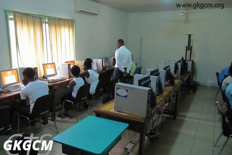 Computerschule in Akosombo/Ghana. Foto: GKGCM
