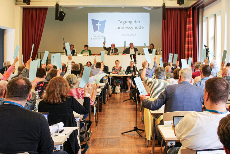 Die Synodalen stimmen über die Haushaltsplanung für die Jahre 2025 bis 2030 ab. Foto: lk/Sturm