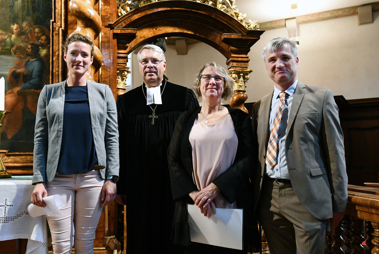 Gutes Geleit ins neue Amt: Jugendreferentin Kira Bauer, Kirchenpräsident Christian Schad, die neue Gleichstellungsreferentin Annette Heinemeyer und Pfarrer Andreas Große (v.l.). 