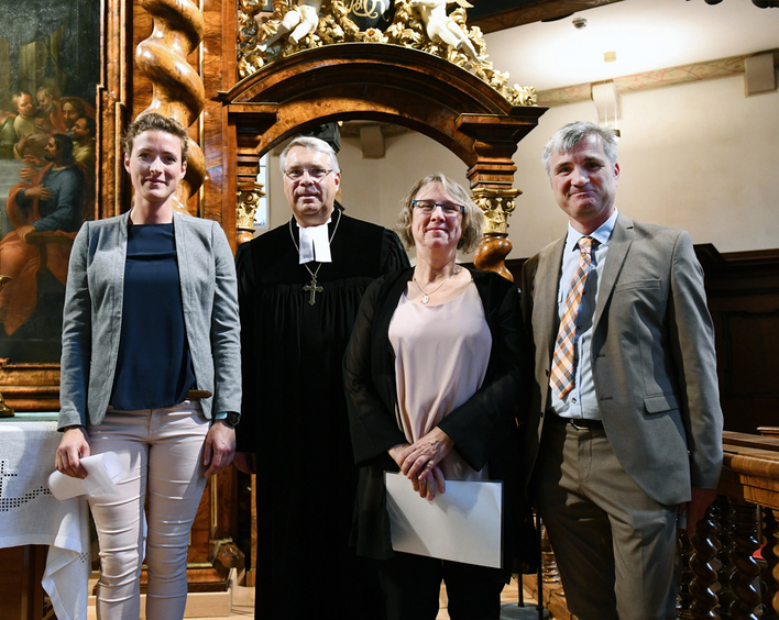 Gutes Geleit ins neue Amt: Jugendreferentin Kira Bauer, Kirchenpräsident Christian Schad, die neue Gleichstellungsreferentin Annette Heinemeyer und Pfarrer Andreas Große (v.l.). 