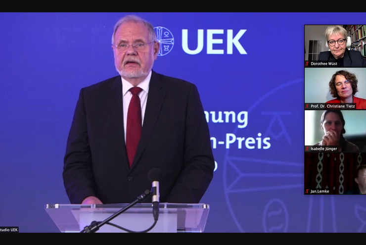 Professor Michael Beintker bei der Karl-Barth-Preisverleihung. Foto: lk.