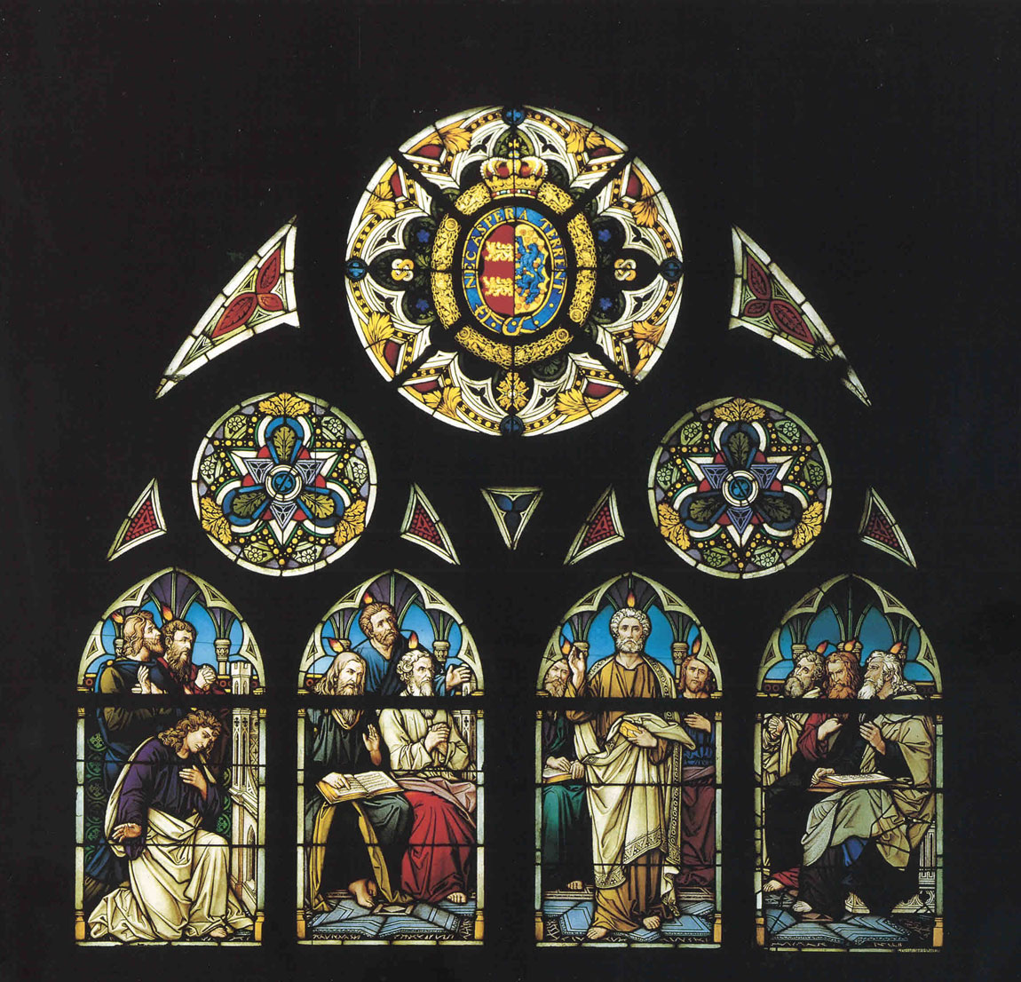 Pfingstfenster in der Speyerer Gedächtniskirche.