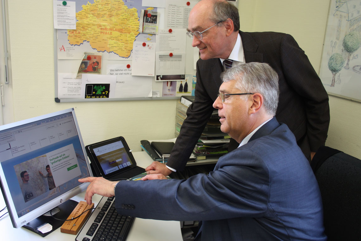 Internet und Intranet im neuen Design | Evangelische Kirche der Pfalz ...