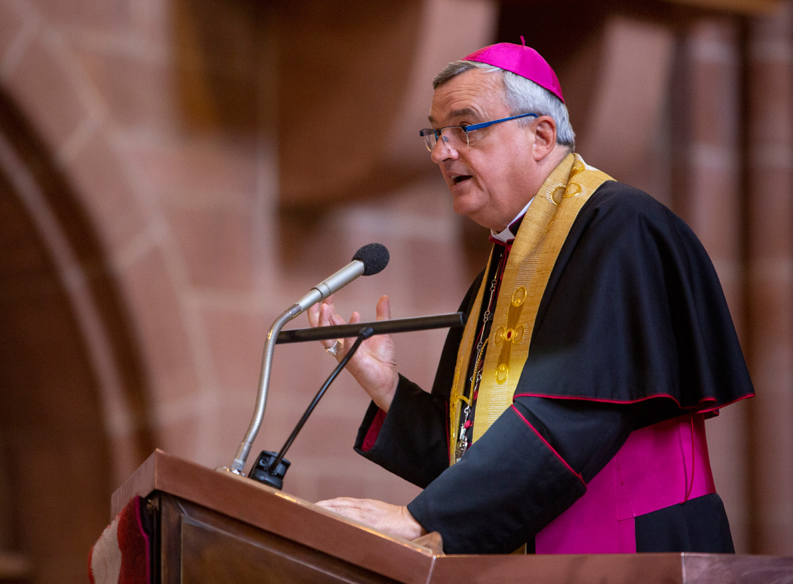 Bischof Karl-Heinz Wiesemann hielt die Predigt.