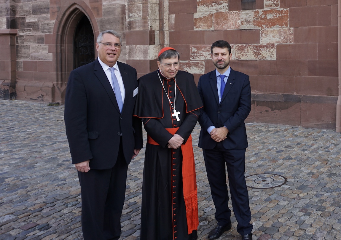 Von links: Kirchenpräsident Christian Schad , Kardinal Kurt Koch, GEKE-Präsident Gottfried Locher. Foto: lk