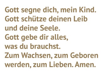 Gute Wünsche für das Baby im Bauch: Eltern erhalten zur Segensfeier ein Kerzenglas zur Erinnerung.