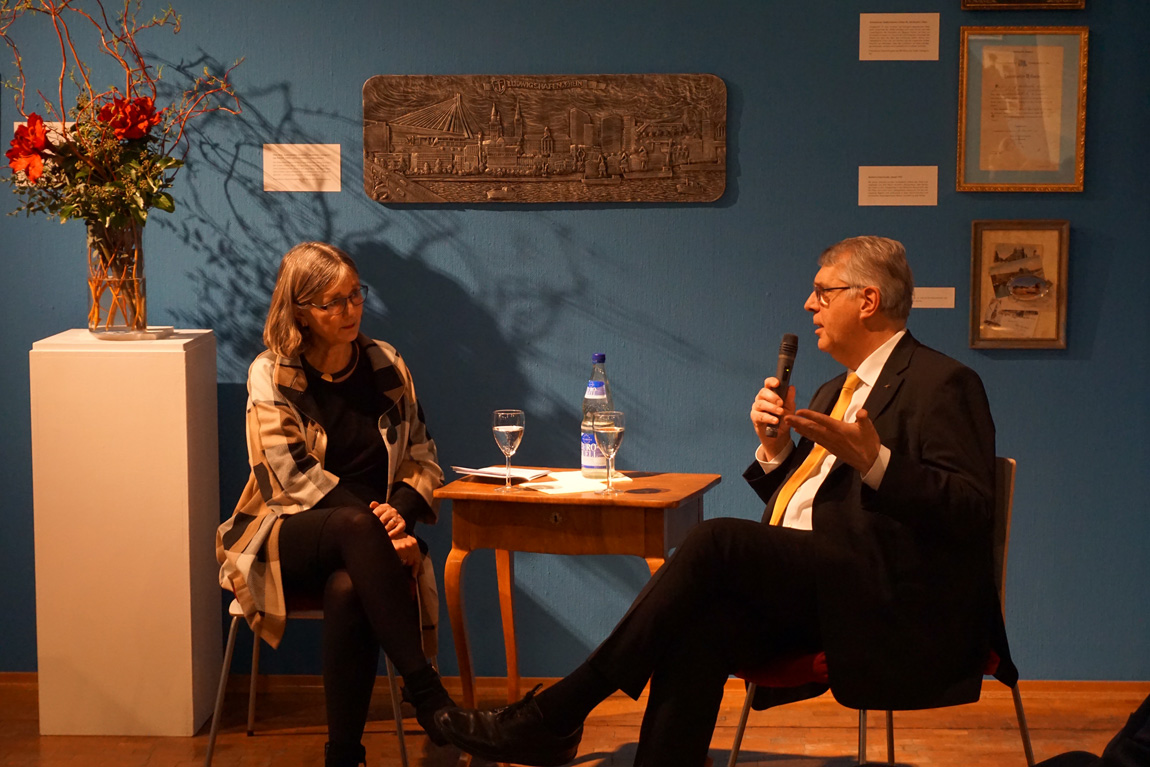 Ausstellungsgespräch: Charlotte Glück und Christian Schad. Fotos: lk