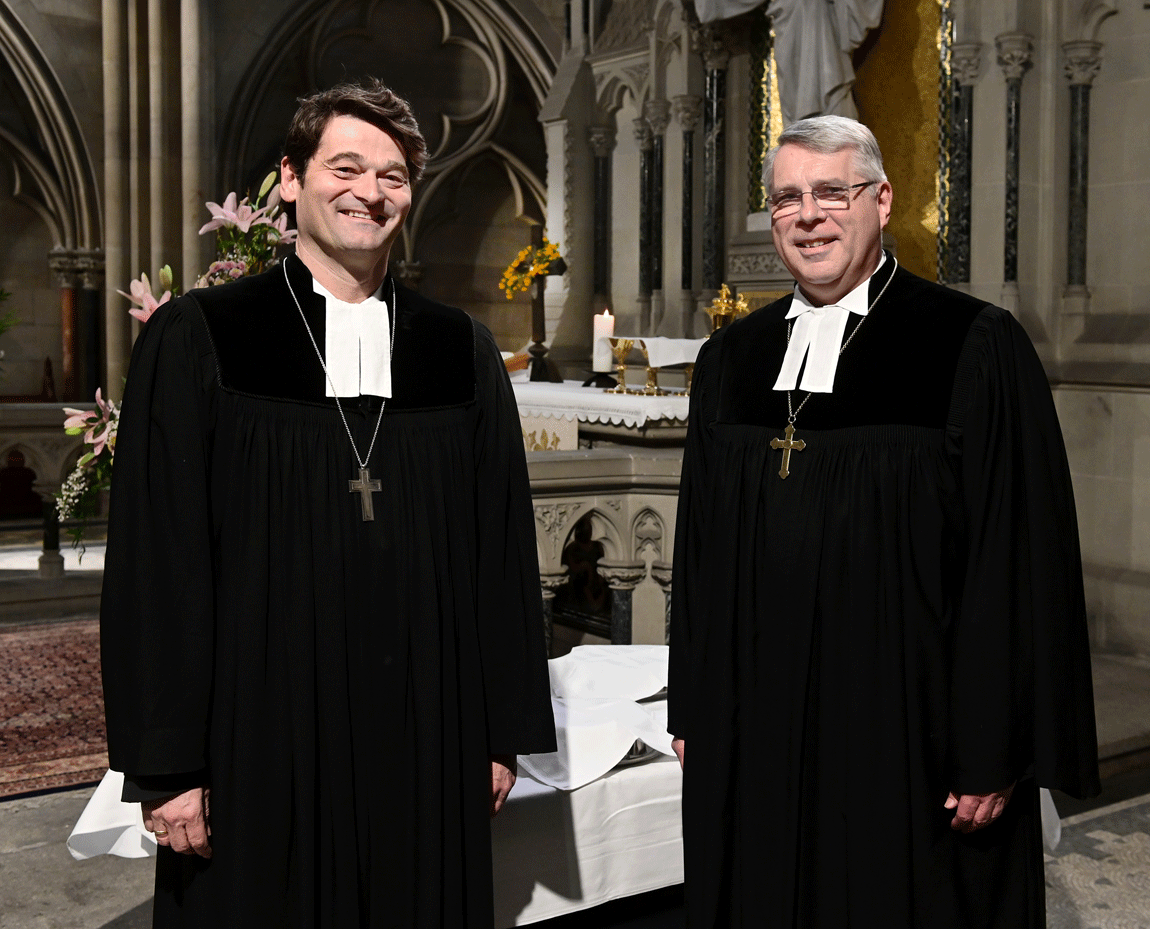 Kirchenpräsident Christian Schad (re.) und Dekan Markus Jäckle.