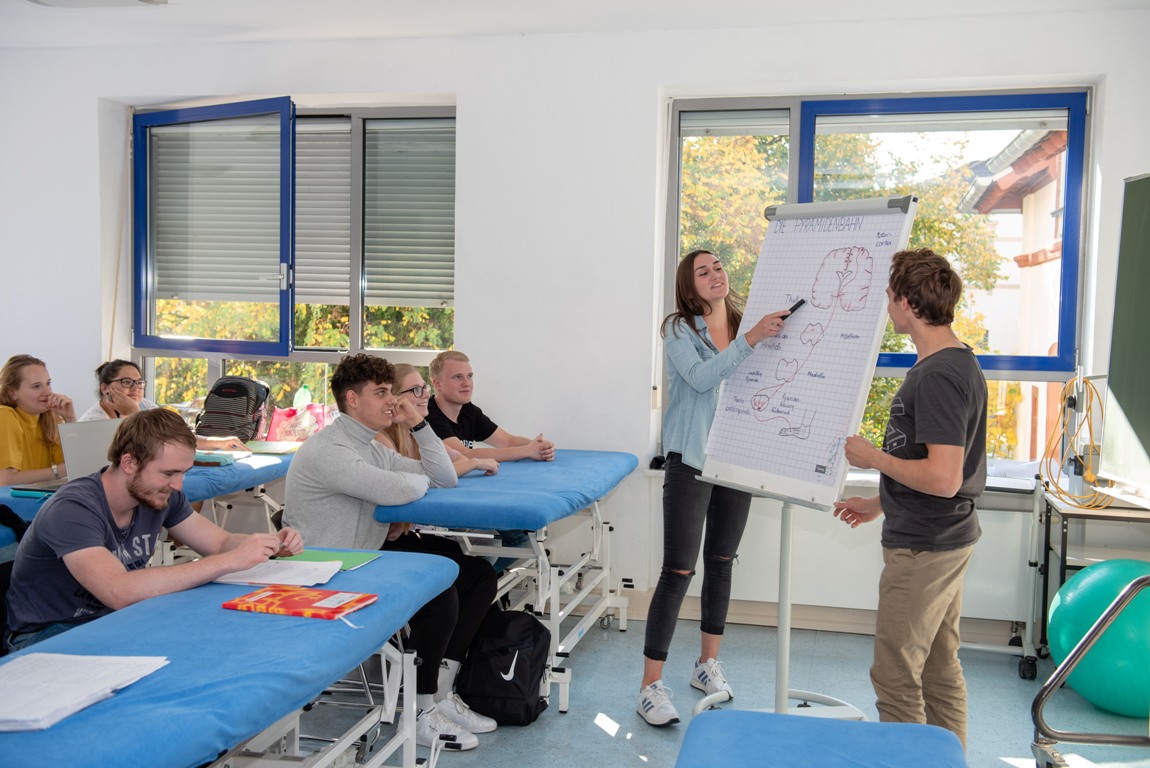Hoher Praxisanteil: Unterricht an der Physiotherapieschule in Neustadt.