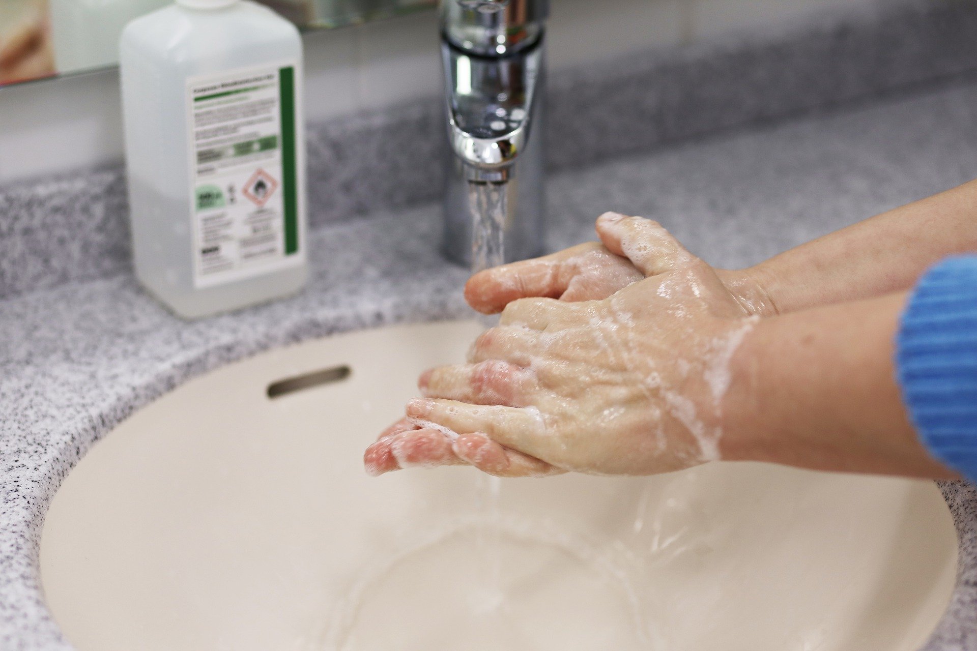 Händewaschen ist eine Maßnahme gegen die Ausbreitung des Virus.