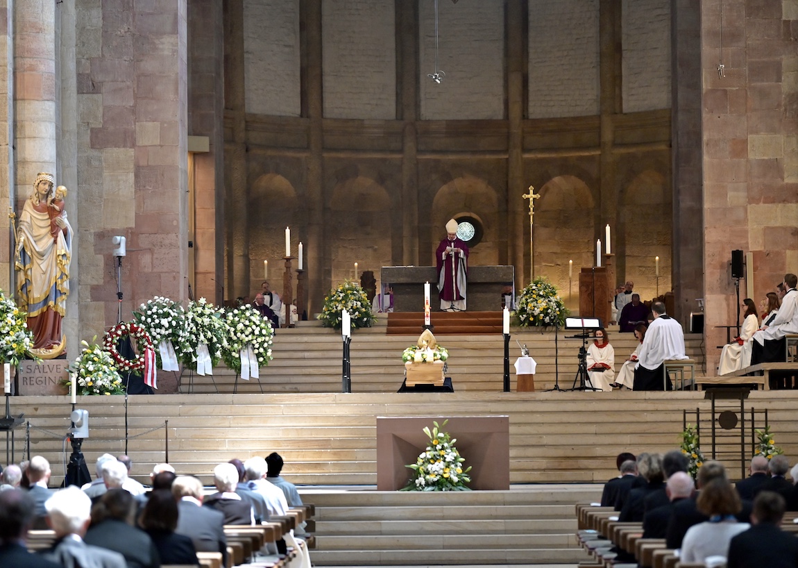 Requiem für Bischof Anton Schlembach. Foto: lk/Landry