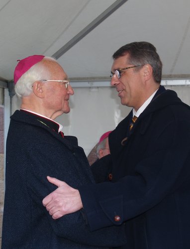 Bischof Schlembach mit Kirchenpräsident Schad beim silbernen Bischofsjubiläum im Jahr 2008, Foto is