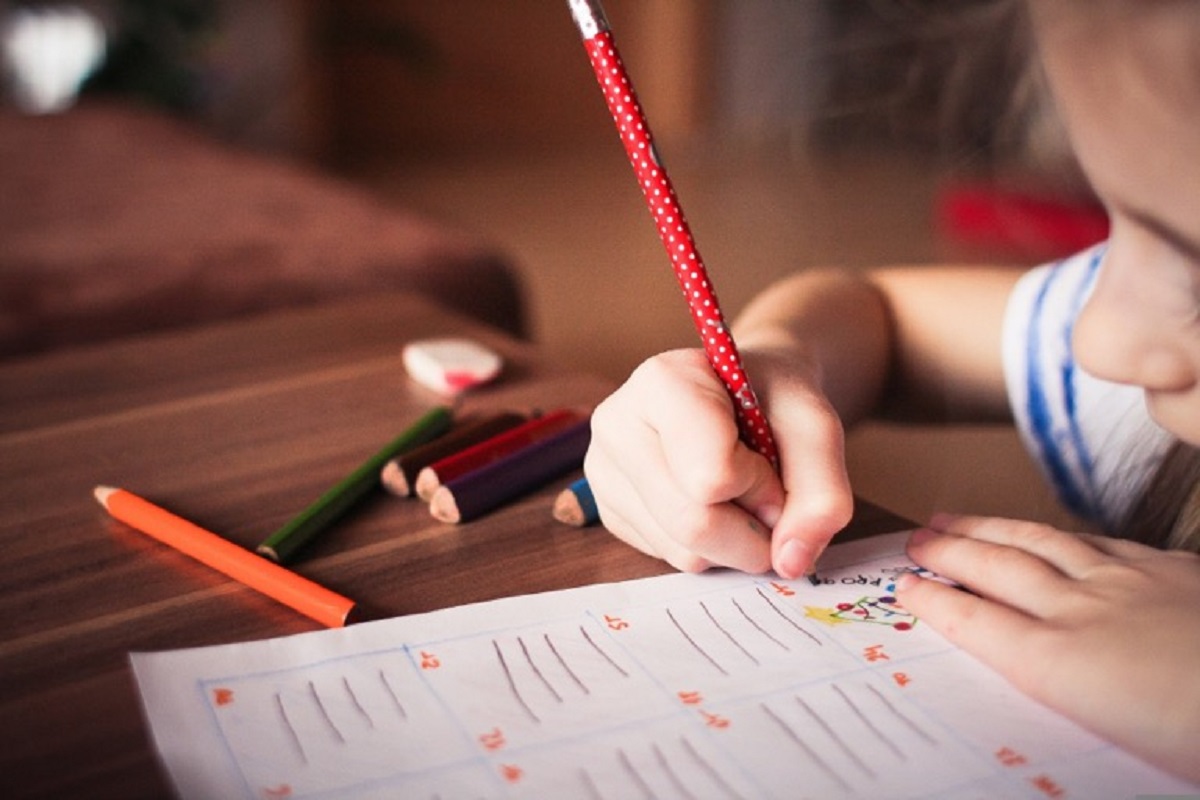 Früh übt sich, wer ein Meister werden will: Unterricht in einer Grundschule. Foto: Pixabay