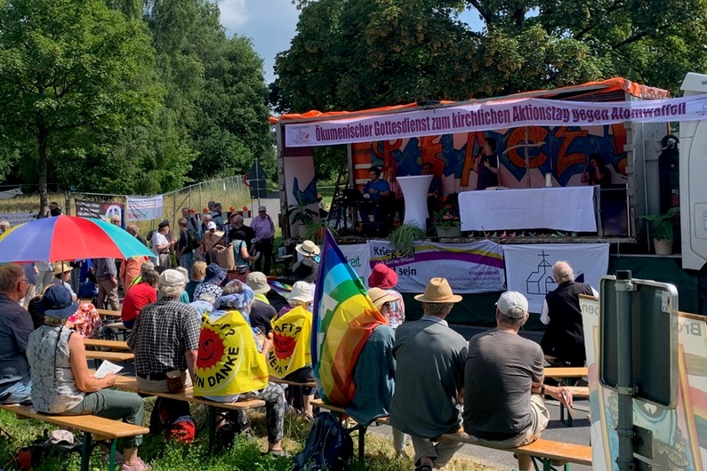 Teilnehmer*innen beim 5. Kirchlichen Aktionstag im Jahr 2023. Foto: Gregor Rehm