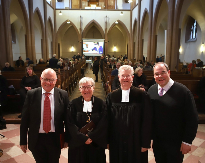 Landesdiakoniepfarrer Albrecht Bähr, Kirchenpräsidentin Dorothee Wüst, stv. Dekan Andreas Pfautsch, Pfarrer Martin Groß. Foto: Björn Iversen