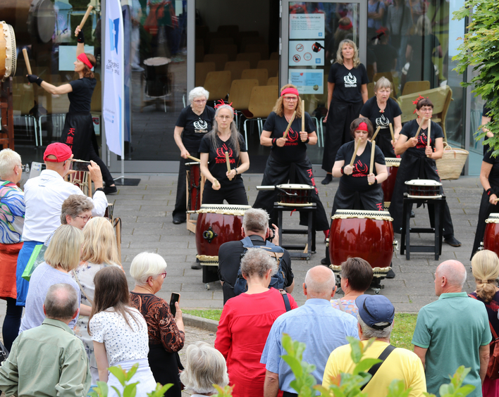 Trommelgruppe "Tennogawa" beim 1. Pfälzer Kirchentag 2024. Foto: lk