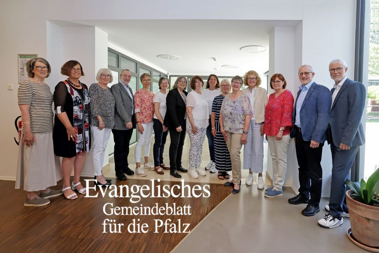 Website - 1 Neun neue ehrenamtliche Krankenhausseelsorgerinnen und -seelsorger haben ihren Dienst in pfälzischen und saarpfälzischen Kliniken aufgenommen. Foto: Norman Krauß