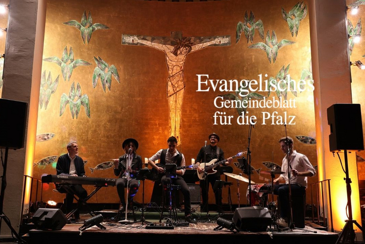 Liturgie trifft Popkultur: Die Musik von Coldplay im Mittelpunkt eines Gottesdienstes in Ludwigshafen. Foto: Florian Riesterer